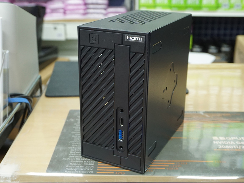 予約殺到のRyzen向け小型PC自作キット「DeskMini A300」がついに発売 