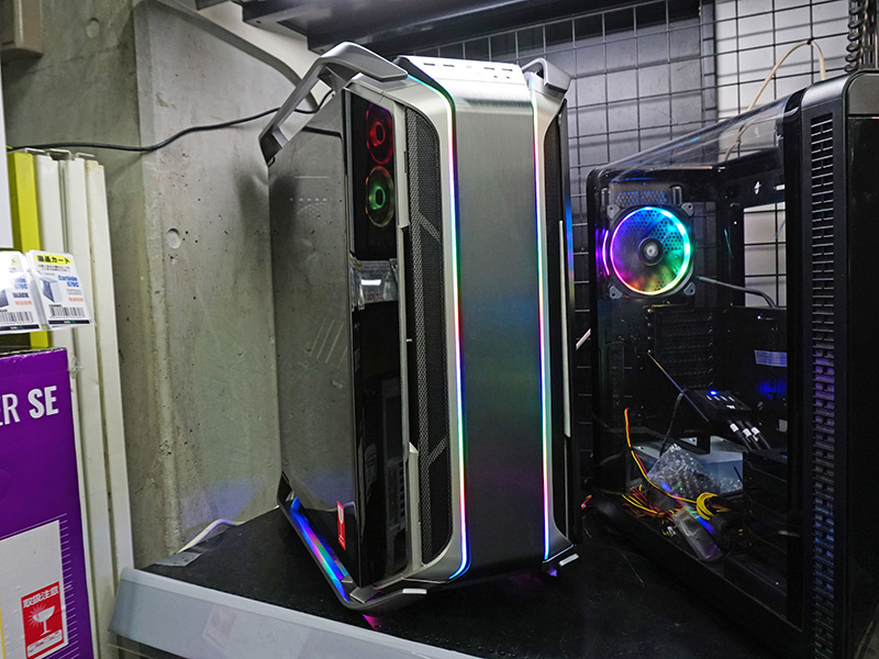 ビデオカードを“飾る”ことができるPCケース「COSMOS C700M」が発売 - AKIBA PC Hotline!