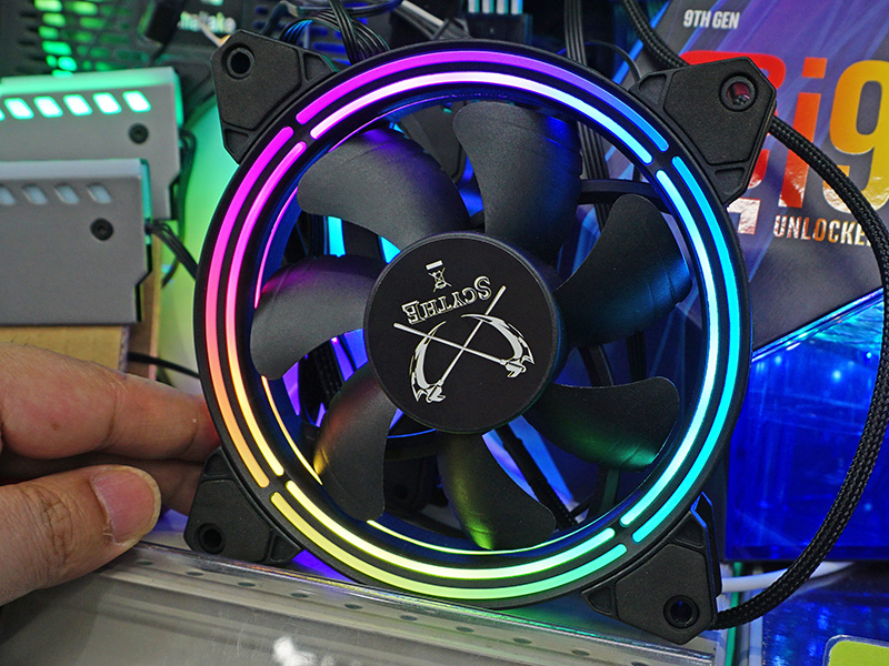 リング状のRGB LEDを搭載した120mmファン「艶風2 RGB」が近日発売