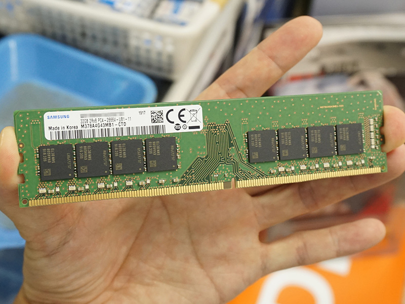 1枚で32GBのSamsung純正DDR4メモリが店頭販売中、実売2.5万円 - AKIBA PC Hotline!