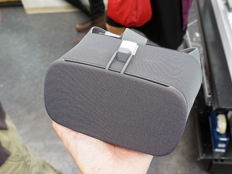 Google純正のVRゴーグル「Daydream View」が税込3,980円で