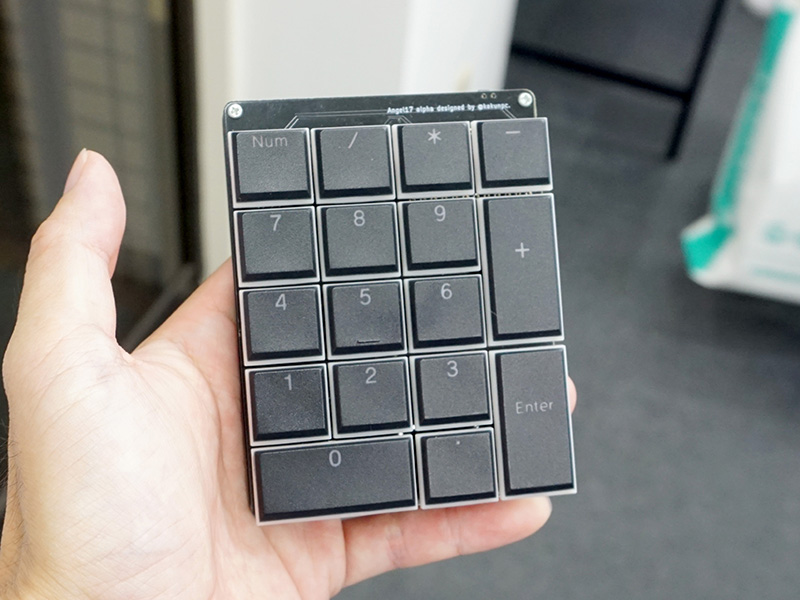 【完成品】Bluetooth 64キー自作キーボード 親指ロープロファイル 印字 完成品】46キー自作キーボード 無線化 親指ロープロファイル