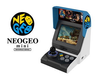 Snkの小型ゲーム機 Neogeo Mini International が税込4 980円でセール中 取材中に見つけた なもの Akiba Pc Hotline