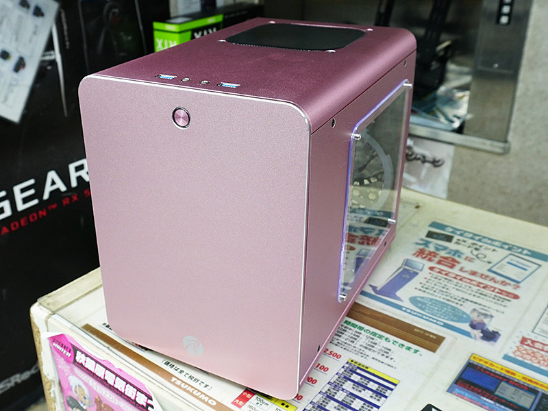 ATX電源が搭載できるMini-ITXケース「METIS PLUS」に可愛らしいピンク