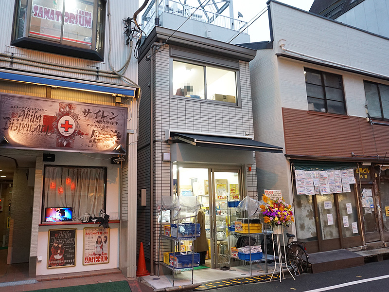 デパコス&プチプラ大量まとめ売り　中古品　約１００点　即日発送可能 mprestjunk1.jpg