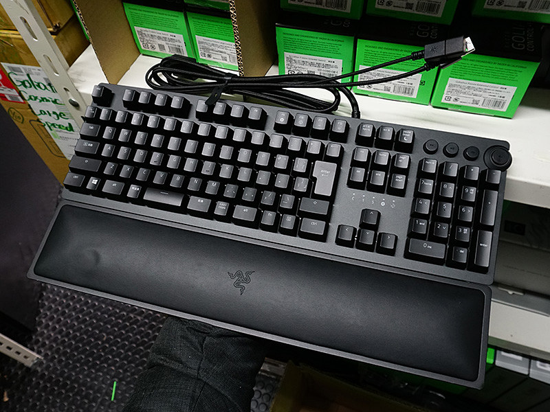 Razerの光学メカニカルスイッチ採用キーボード「Huntsman Elite」に