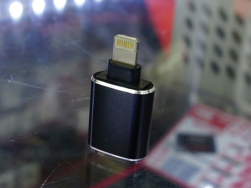 新品 lightning 変換アダプタ microB 白 iPhone 超小型 通販