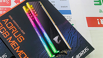 ダミーモジュール付きの「AORUS RGB Memory」にDDR4-3733モデル、8GB×2