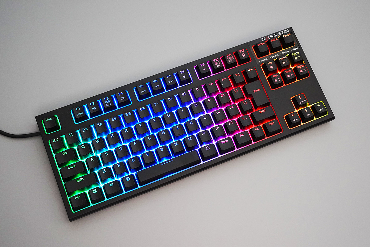 東プレ　REAL FORCE RGB ゲーミングキーボード東プレ