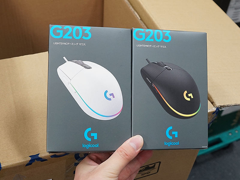 ロジクールの安価な軽量マウス「G203 LIGHTSYNCゲーミングマウス」が 