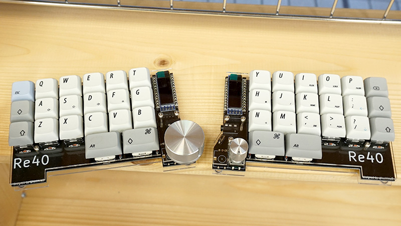 分割キーボード　58キー　ロータリーエンコーダ 親指で操作可能なロータリーエンコーダー搭載の40%分割キーボード