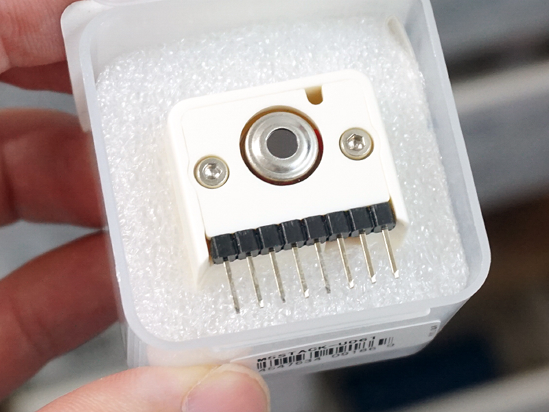 超小型Arduino端末「M5StickC」向けの非接触型温度センサーが