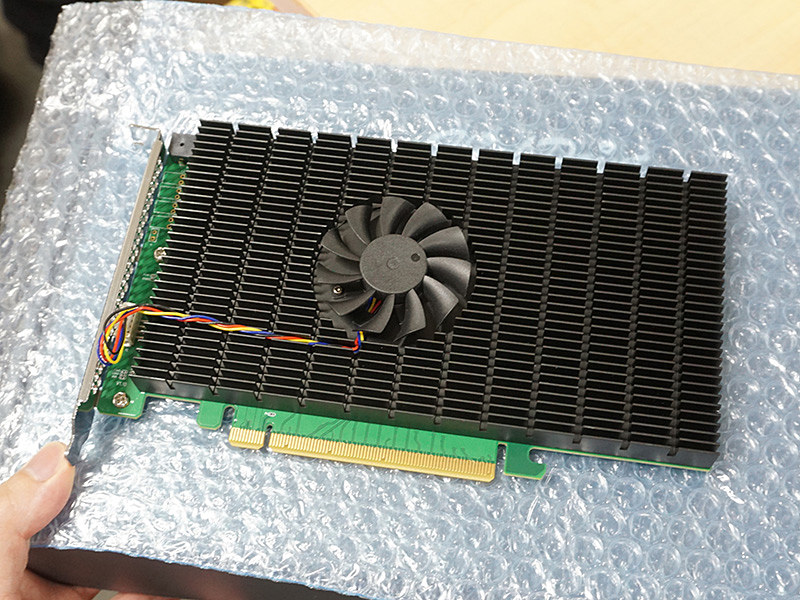PCIe 4.0対応のNVMe SSD×4枚用RAIDカード「SSD7505」が入荷 