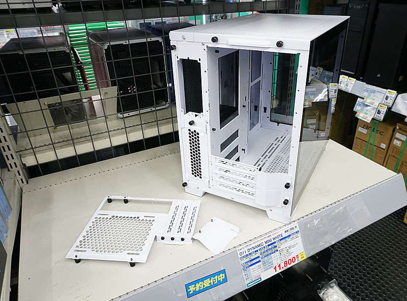 リアのデザインを変更できるLian LiのPCケース「O11 DYNAMIC MINI」 - AKIBA PC Hotline!