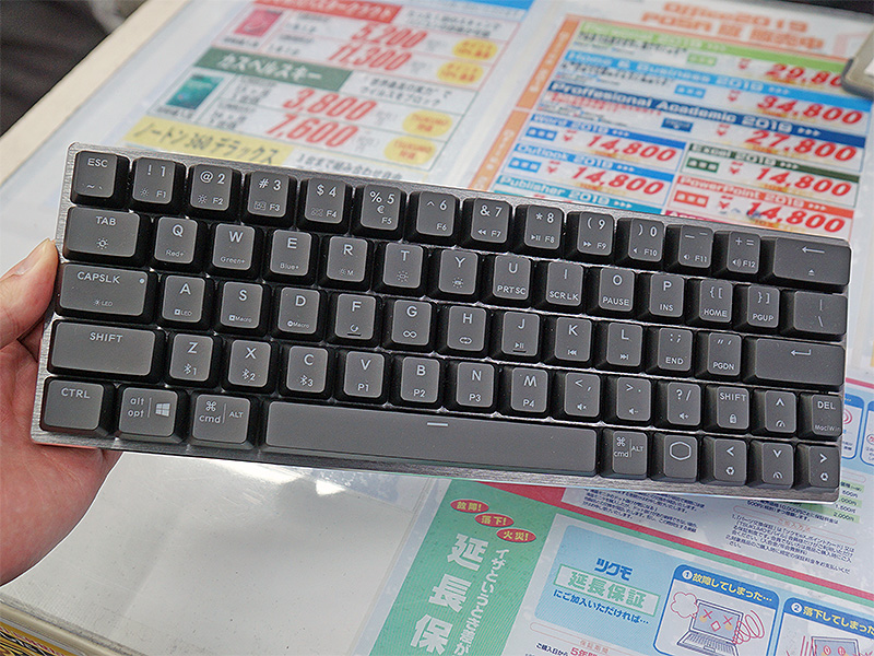 Cooler Masterの60%キーボード「SK622」がツクモでサンプル展示中