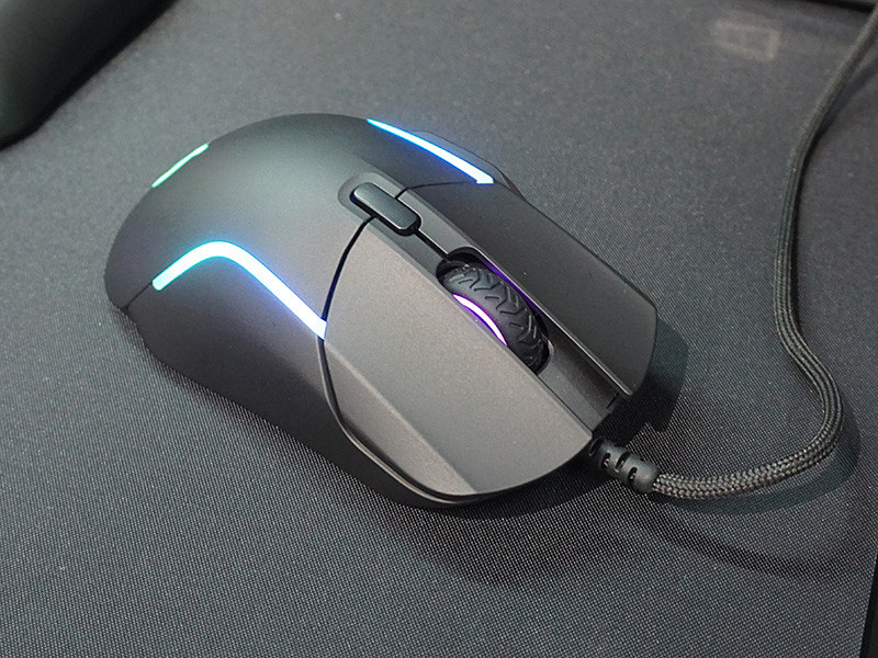 SteelSeriesの9ボタン軽量マウス「Rival 5」が発売、独自の光学式