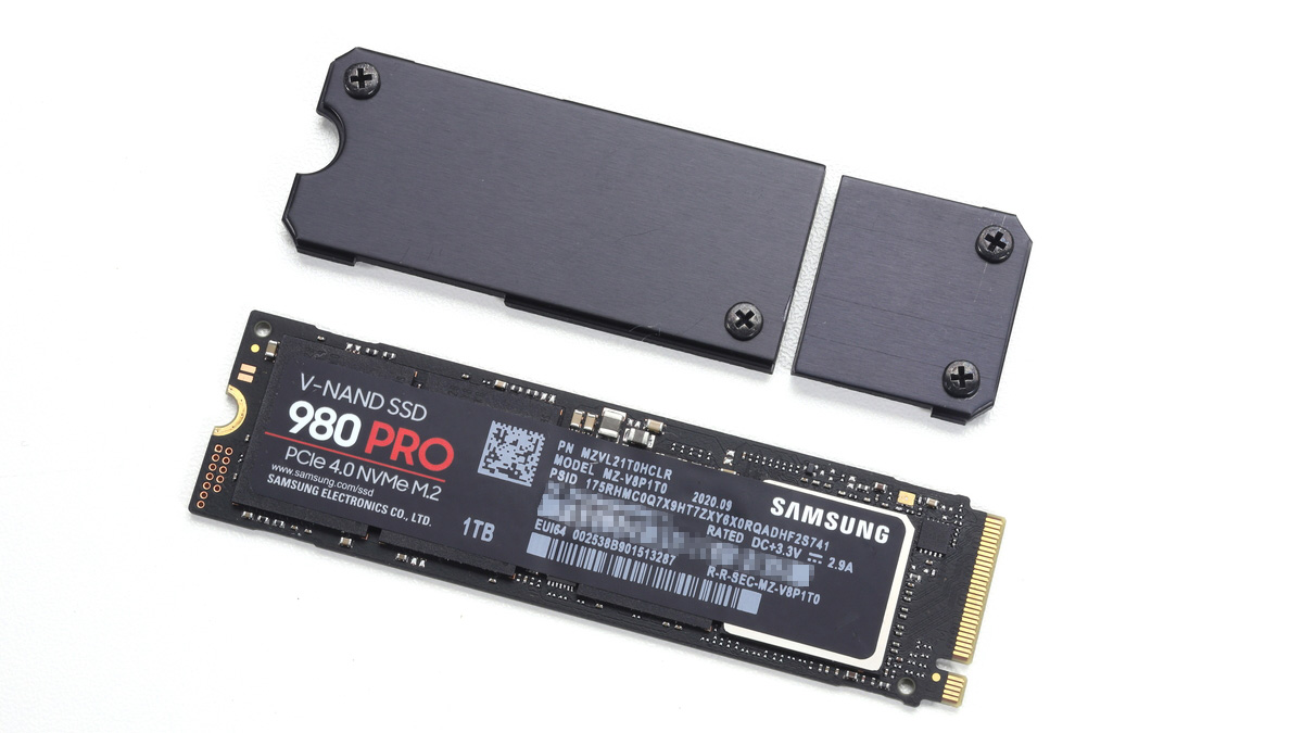 SSDが効率的に冷えるセパレートヒートシンク、PCIe 4.0 SSDの温度が20 