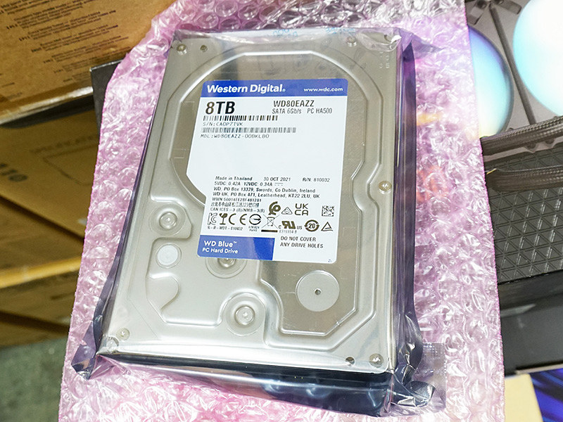 WD Blue HDDの8TB「WD80EAZZ」が発売、価格は13