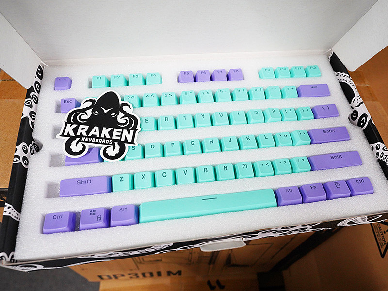 Amazon | ゲーミングキーキャップ PBT ダブルショット二色成型