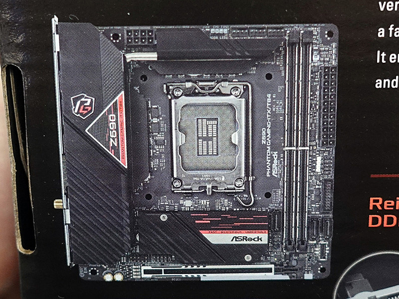 ASRockの「Z690 Phantom Gaming-ITX/TB4」が発売、Thunderbolt 4ポート