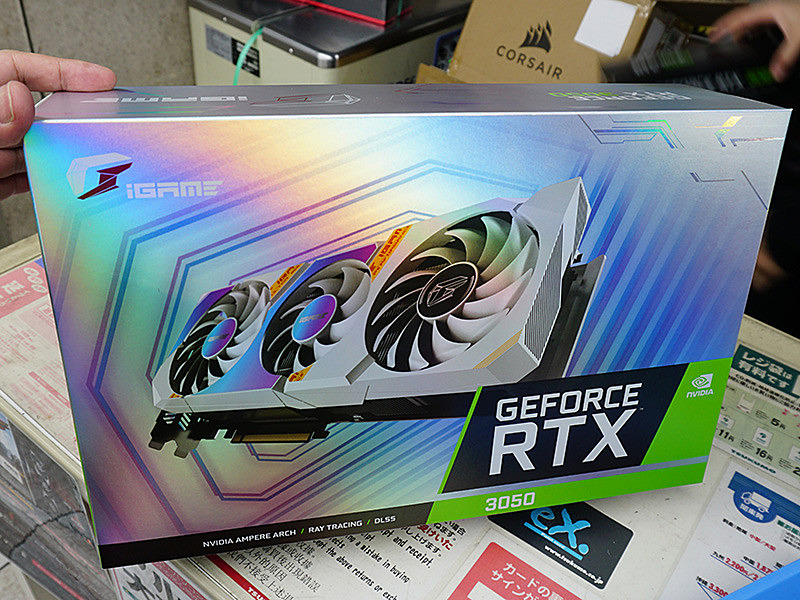 Colorfulの“白いGeForce RTX 3050”が39,800円、OCボタン搭載 