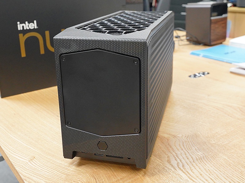 Core i9-12900搭載のゲーミングNUC「Dragon Canyon」が入荷、ビデオ