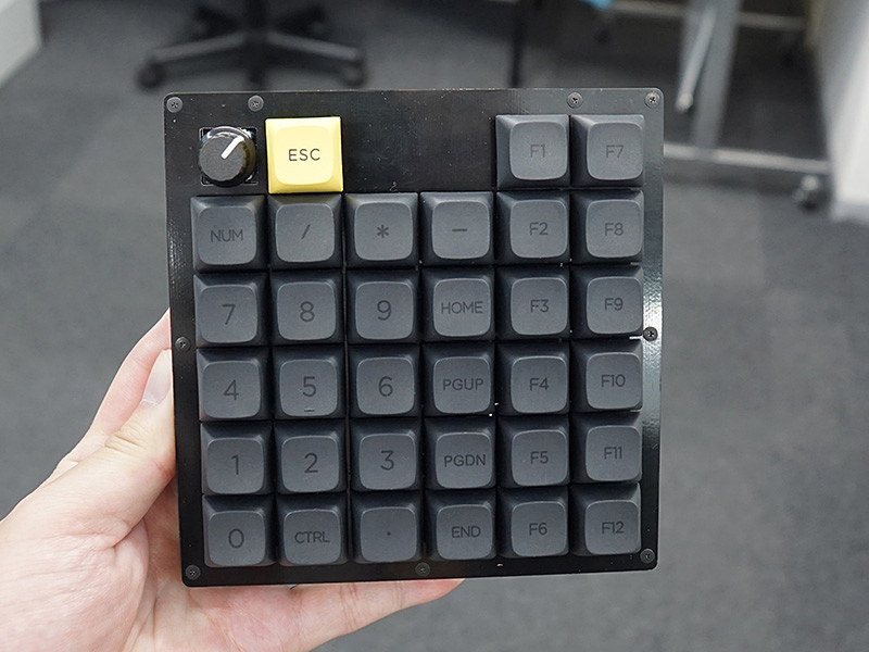 マクロパッドにもなる格子配列キーボード自作キット「SQU4REkb-6