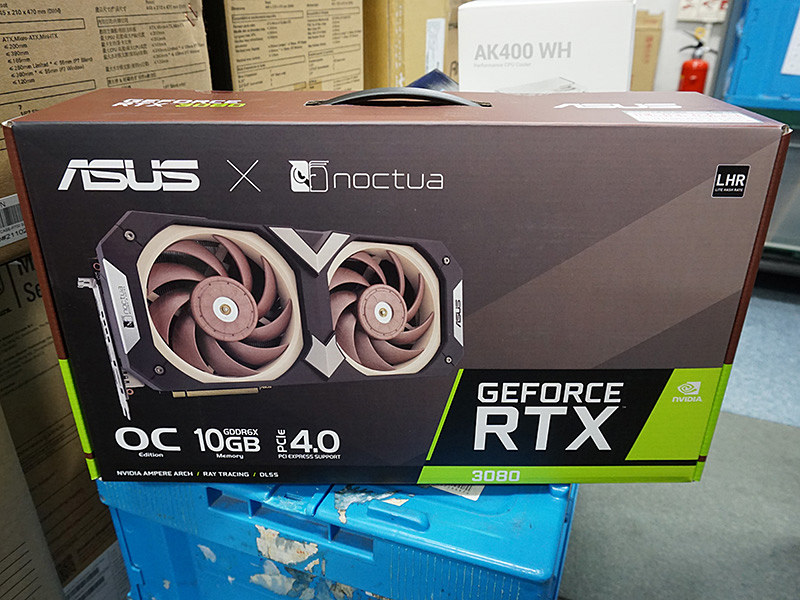 “実質5スロット”のクーラーを搭載したGeForce RTX 3080が発売