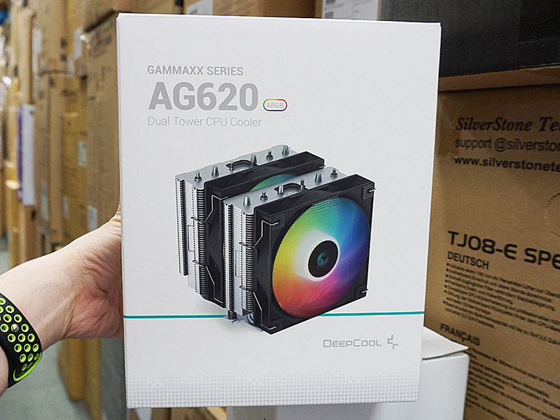 ツインタワー構造の大型CPUクーラー「AG620 ARGB」がDeepCoolから