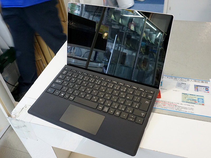 Surface Pro 7」がタイプカバー付きで69,980円！中古の日ならさらに10