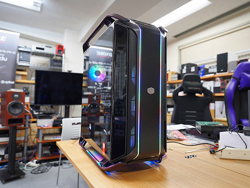 Cooler Master30周年記念のフルタワー「COSMOS INFINITY 30th