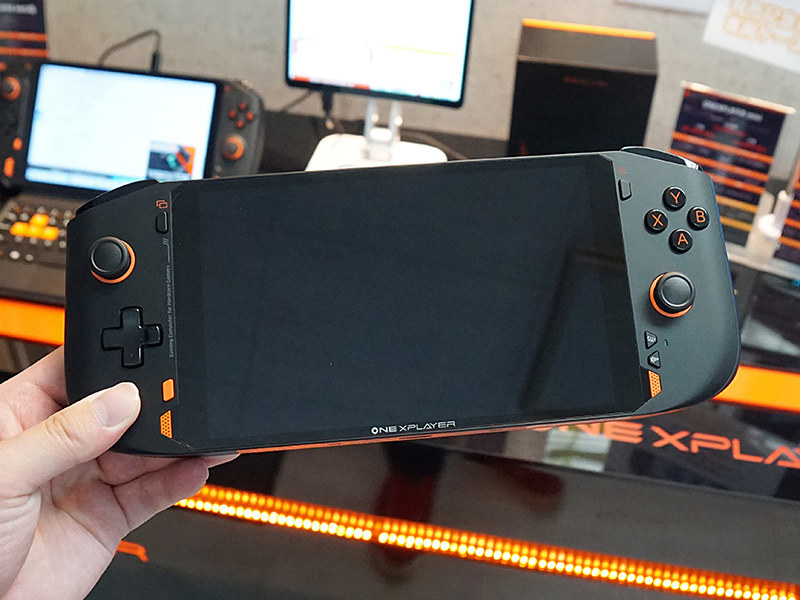 Core i7-1260P搭載のゲーミングUMPC「ONEXPLAYER mini Pro」が Core i7-1260P搭載のゲーミングUMPC「ONEXPLAYER mini Pro」が