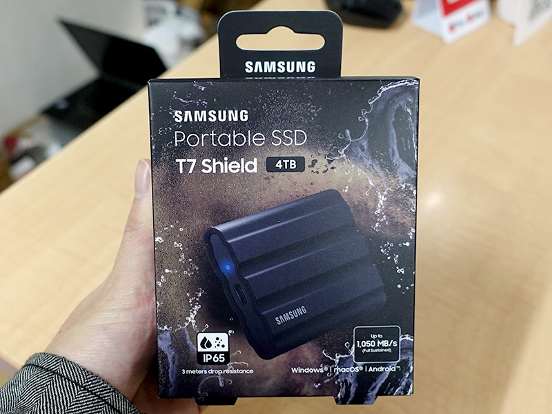 安心の定価販売 ＳＡＭＳＵＮＧ Portable SSD T7 Touch ブラック 1TB