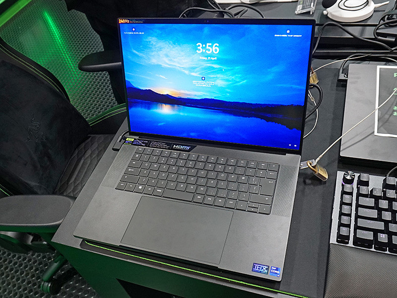 第13世代Core+GeForce RTX 4000を搭載した「Razer Blade」が発売、最