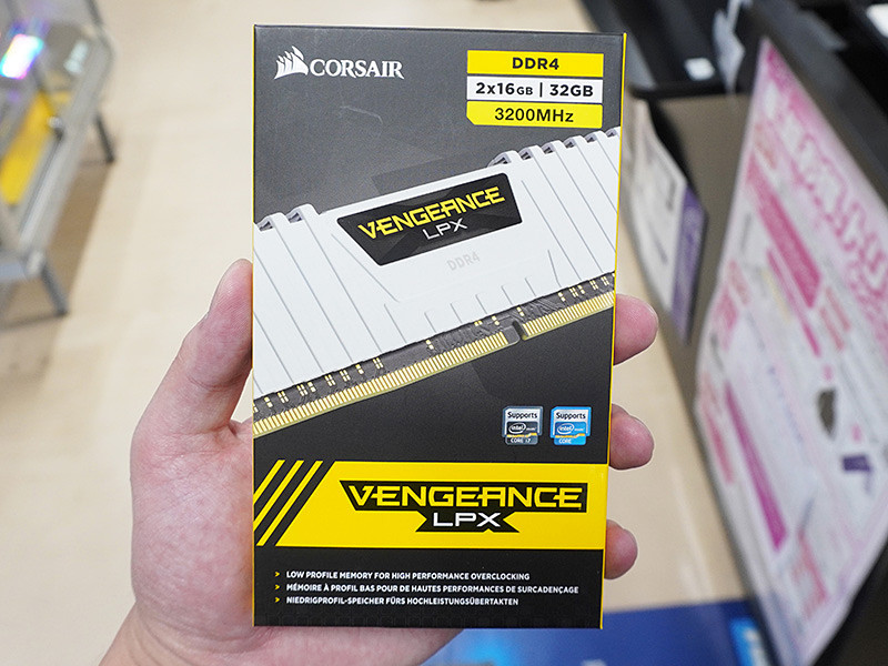 CORSAIRの白い「Vengeance LPX」に新モデル、16GBx2枚組で価格は11,110