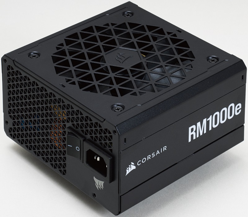 大電力ニーズをエコノミーに！Corsair「RMe Series RM1000e」/低