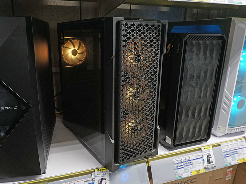 Antecのミドルタワ－ケース「AX90」が発売、ARGBファン×4基搭載で