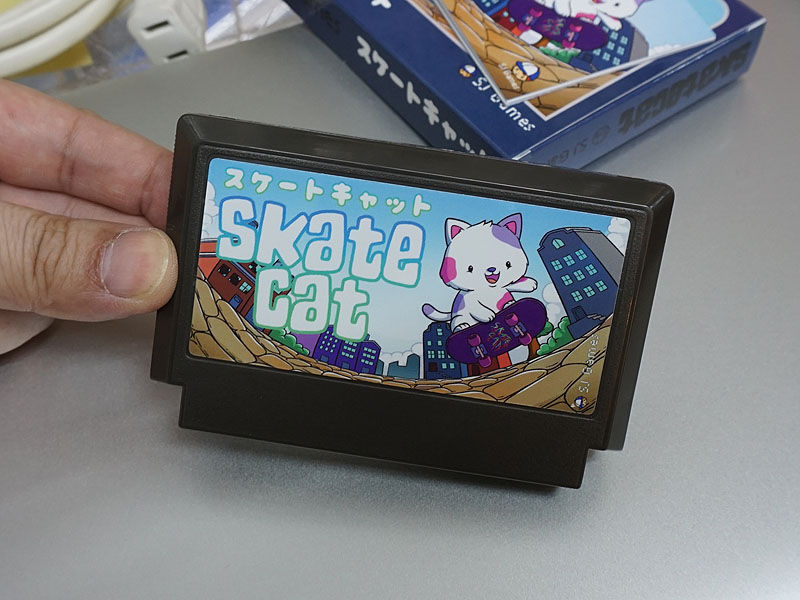 フランスの児童が制作した新作ファミコンゲーム「SkateCat」が 