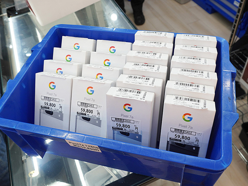Googleの6.1型スマホ「Pixel 7a」が59,800円、秋葉原で未使用品セール
