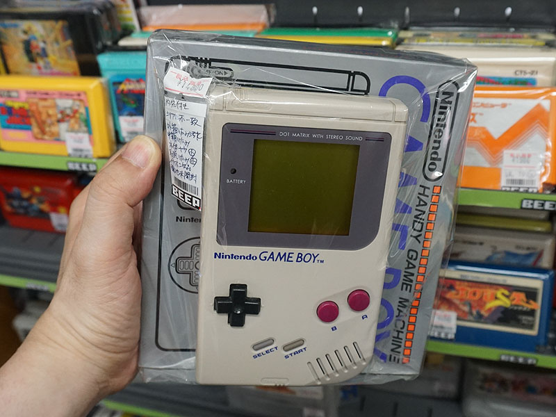 ビール任天堂 初代 ゲームボーイ 本体 Nintendo 未使用 DMG-01 GAME BOY　1 本体