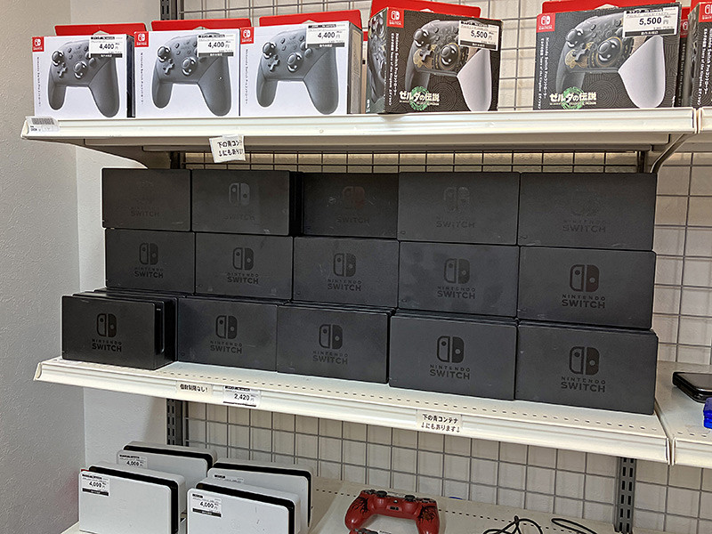 Nintendo Switchの純正ドックやACアダプターのジャンク品が大量入荷
