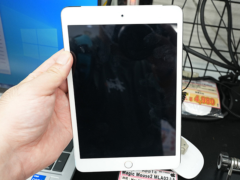 「iPad mini 3」のセルラーモデルが4980円、中古品が1300台も入荷！