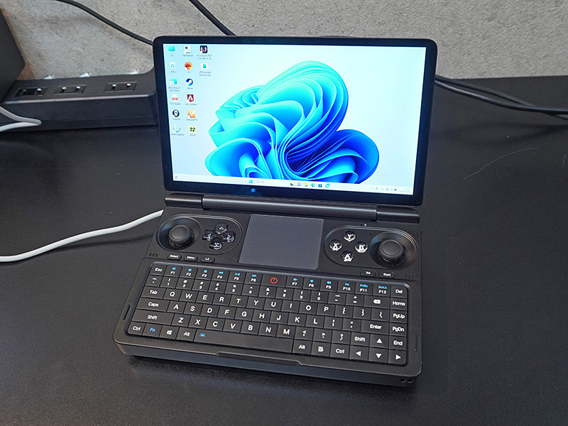 ポケットに入る”ゲーミングPC「GPD WIN Mini」の実機展示、10月1 ポケットに入る”ゲーミングPC「GPD WIN Mini」の実機展示、10月1