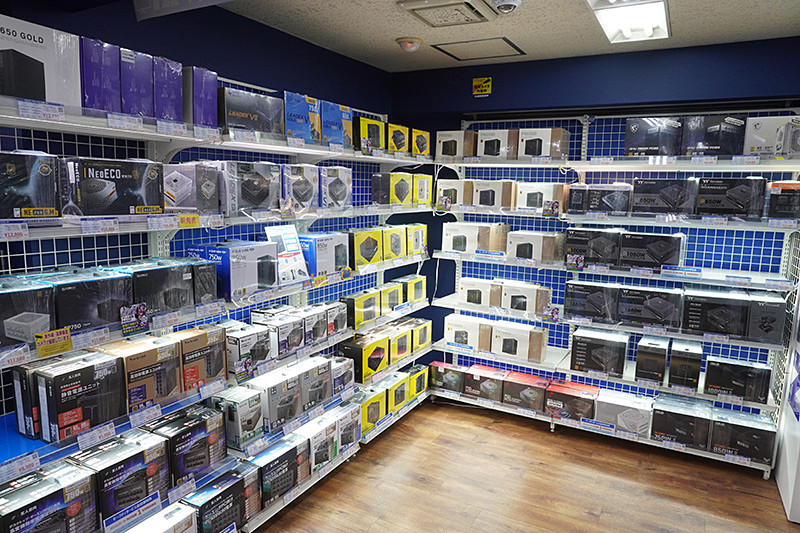 【PC Factory】電源まとめ売り11個 電源ユニットちゃんと選んでる？新顔／老舗、SFX／ATX、750～1,000W