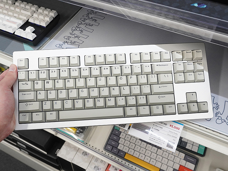 Akkoのテンキーレスキーボード自作キット「MonsGeek QMK M3」が遊舎 