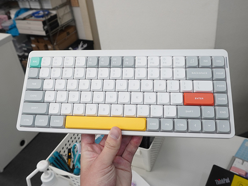 NuPhy air 75 v2 wisteria Ionic White