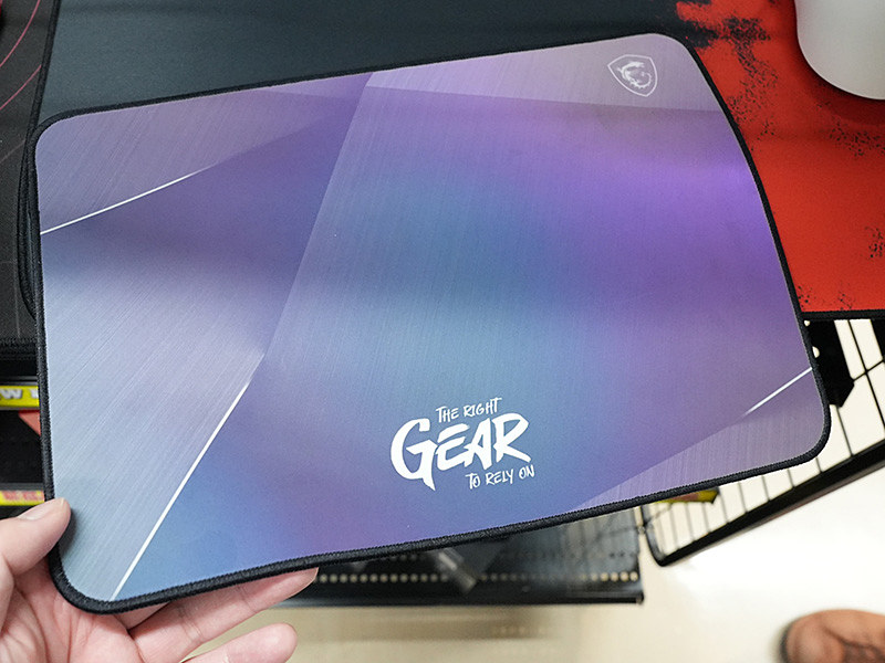 滑走面に特殊加工を施したゲーミングマウスパッド「AGILITY GD GLEAM