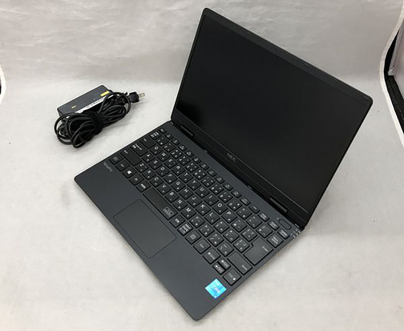 1.1GHz/8GB/256GB(SSD)/12.5W/FHD(1920x1080)/Win11【中古