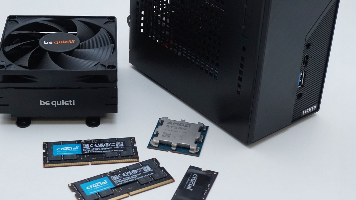 ASRock「DeskMini X600」で超小型PCを作る。最新のRyzen 7 8700Gで性能 ...
