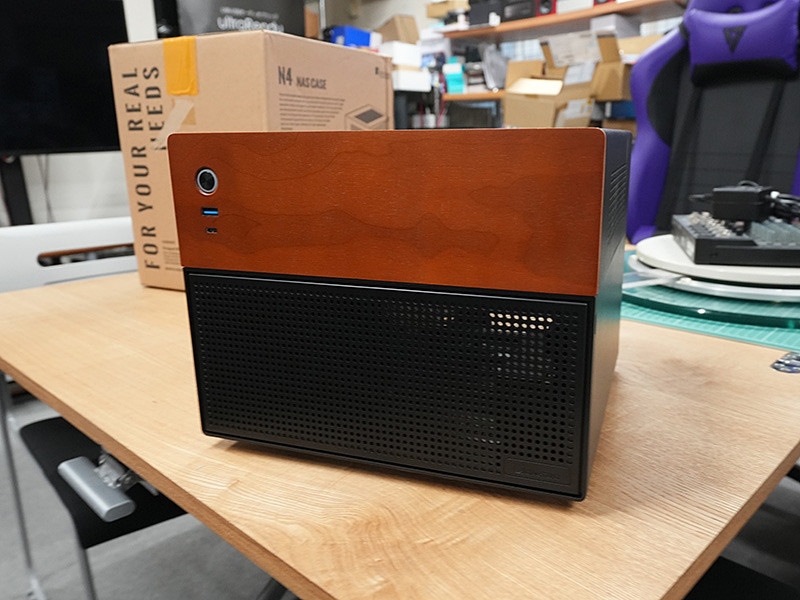 新品 未使用Jonsbo N4 Itx/MicroAtx Nasケース 木製パネル採用のNAS向けmicroATXケース「JONSBO N4」が入荷